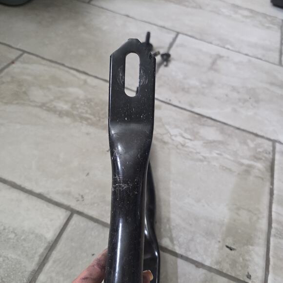 Front Left Right Bumper Bracket for Chevy Silverado 2500/3500HD 15-19 GMC Sierra - Picture 6 of 16